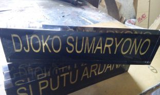 acrylik  plakat